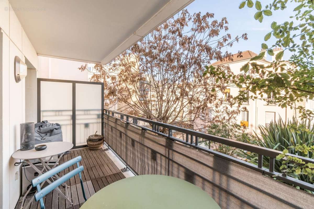 Appartement à LEVALLOIS-PERRET