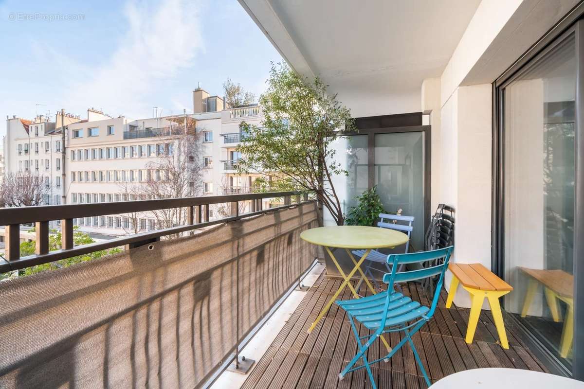 Appartement à LEVALLOIS-PERRET