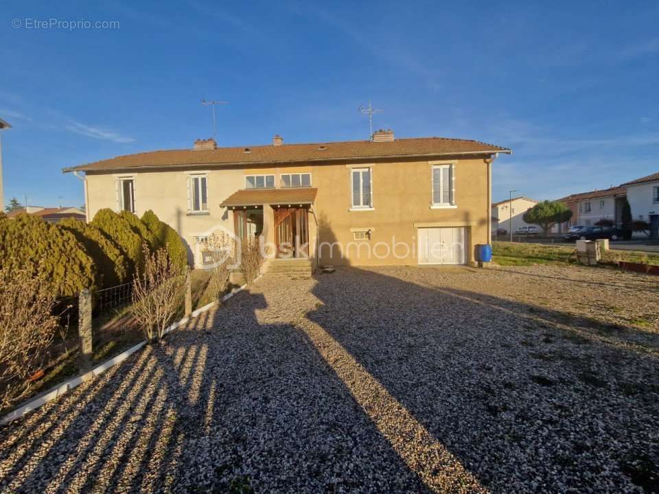 Maison à FEURS