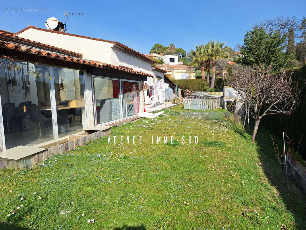 Maison à VILLENEUVE-LOUBET