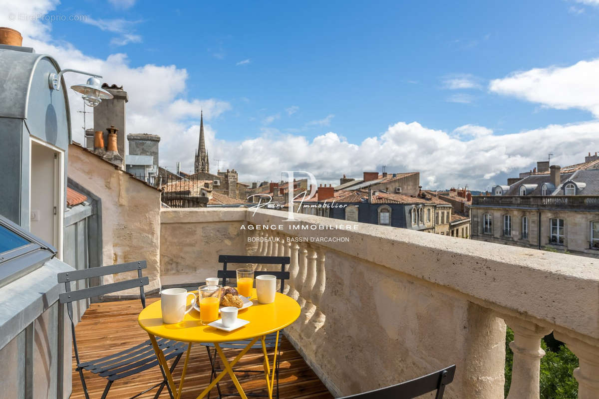 R+3 - Appartement à BORDEAUX