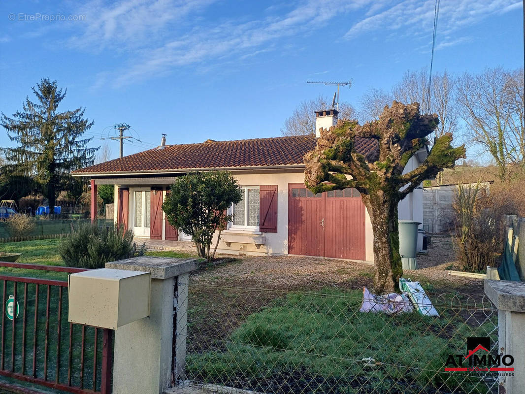 Maison à CHALAIS