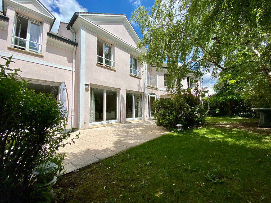 Maison à AULNAY-SOUS-BOIS