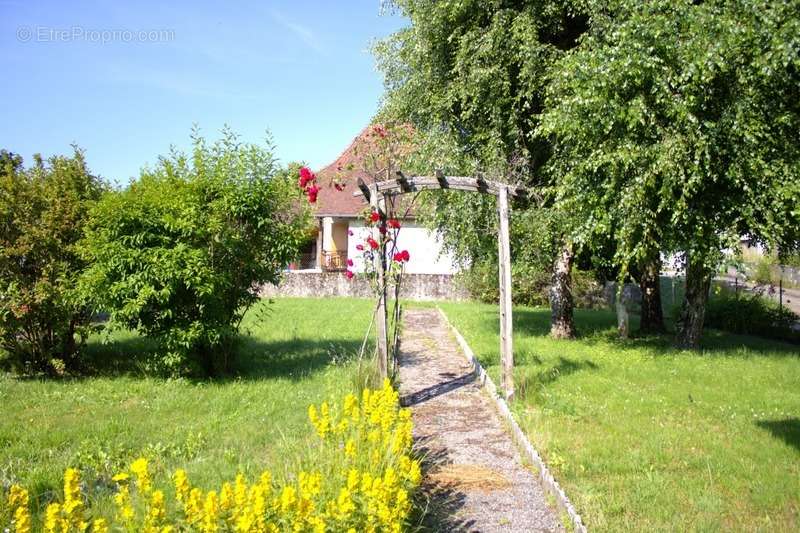 Maison à SAINT-JEAN-D&#039;AVELANNE