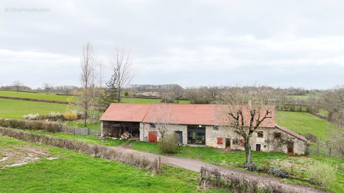 Maison à ANTULLY