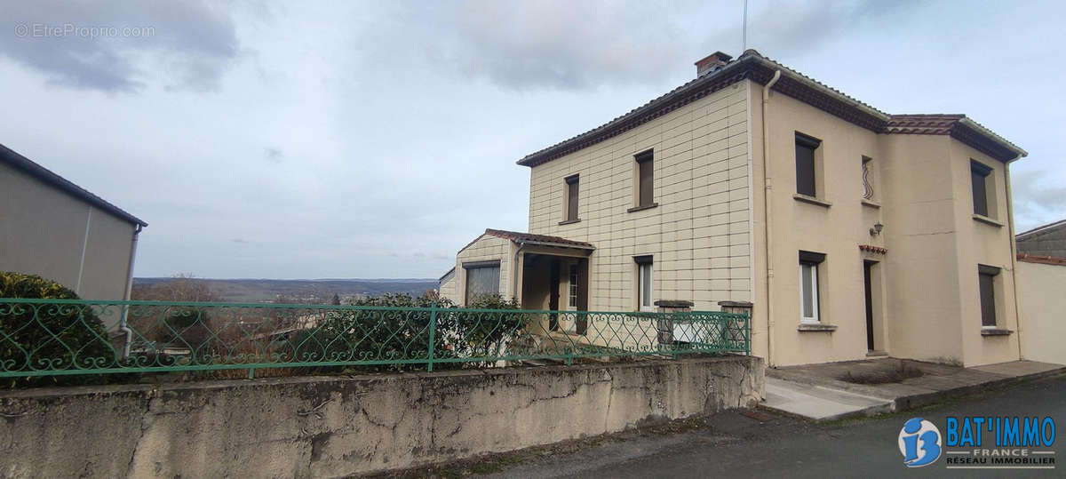 Maison à AIGUEFONDE