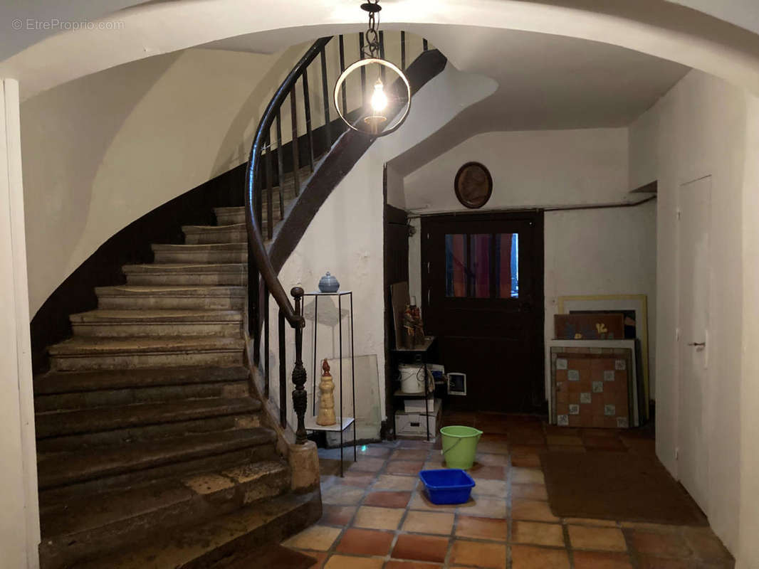 entrée hall - Appartement à CAHORS