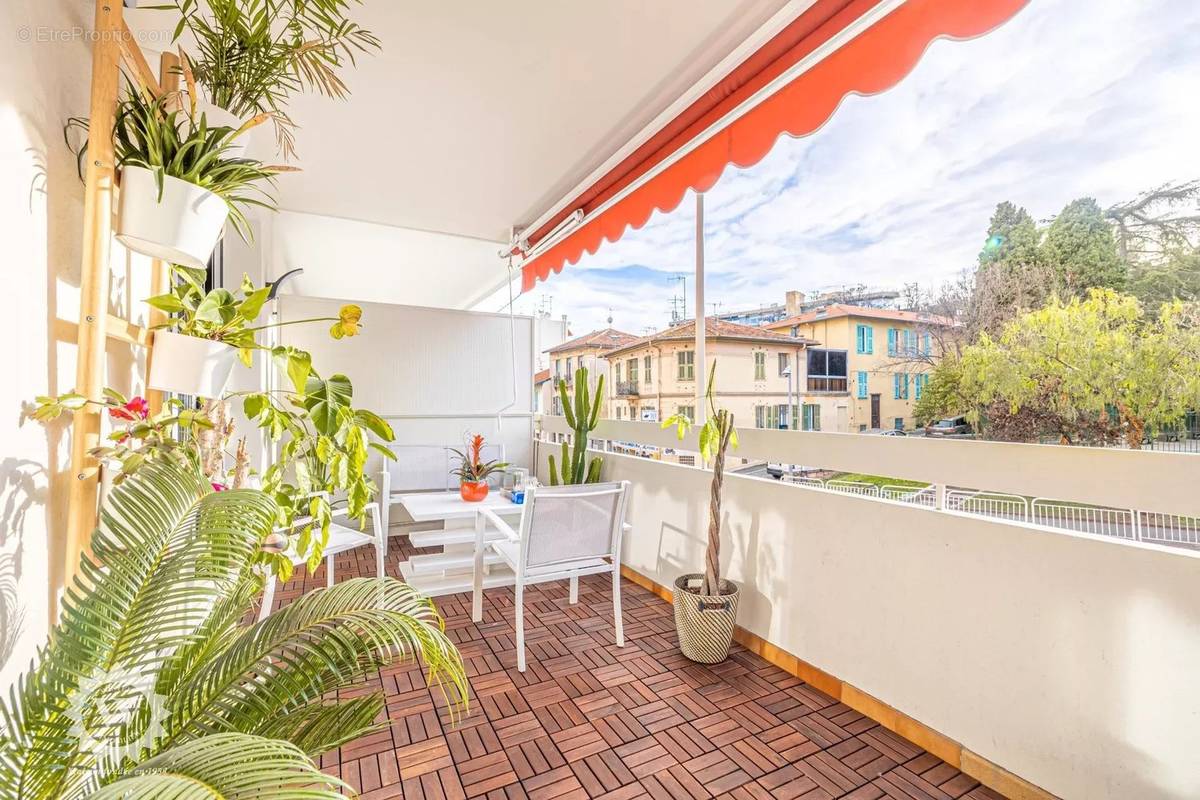 Appartement à NICE