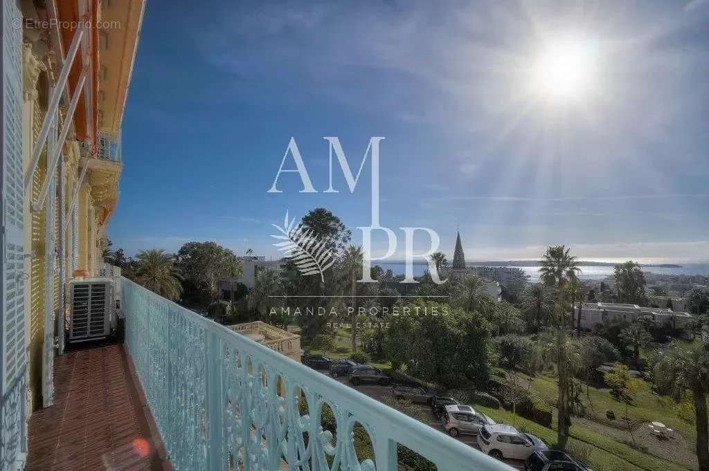 Appartement à CANNES