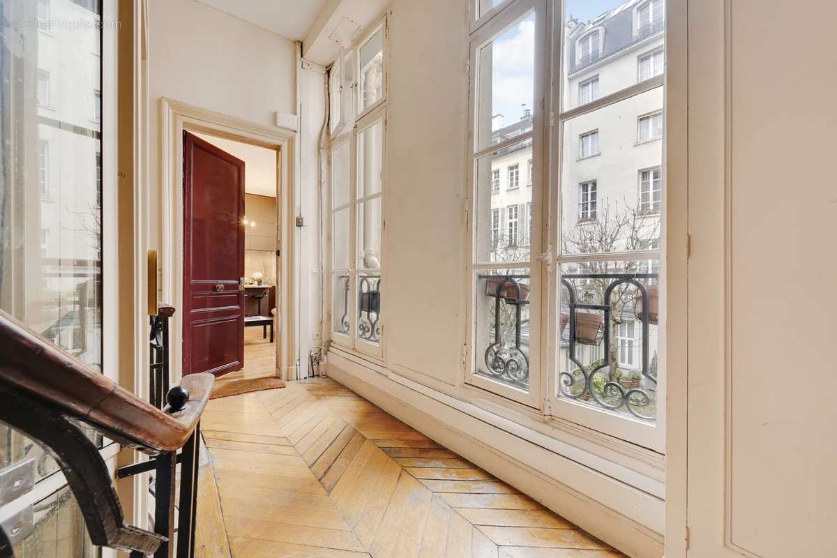 Appartement à PARIS-4E