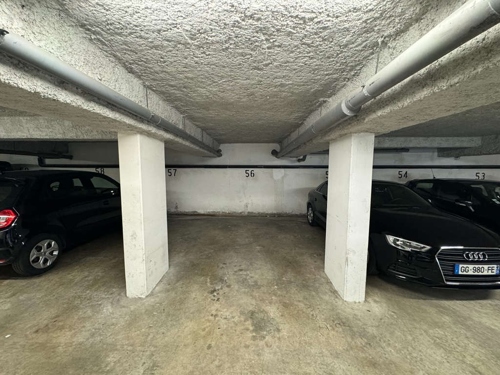 Parking à BORDEAUX