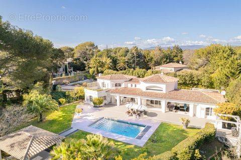 Maison à MOUGINS