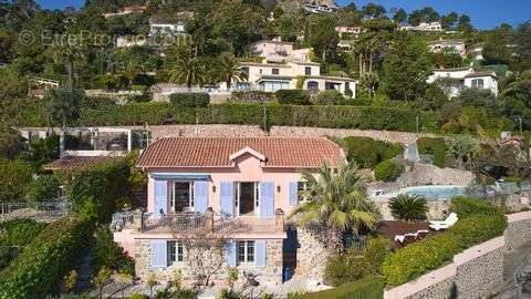 Maison à THEOULE-SUR-MER