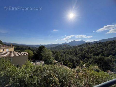 Maison à LES ADRETS-DE-L&#039;ESTEREL