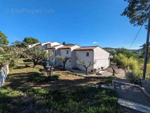 Maison à LA GARDE-FREINET