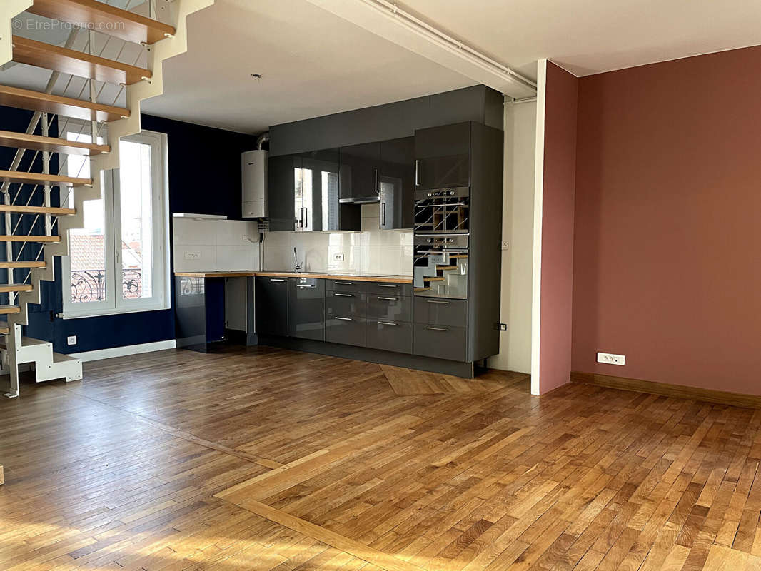 Appartement à COLOMBES