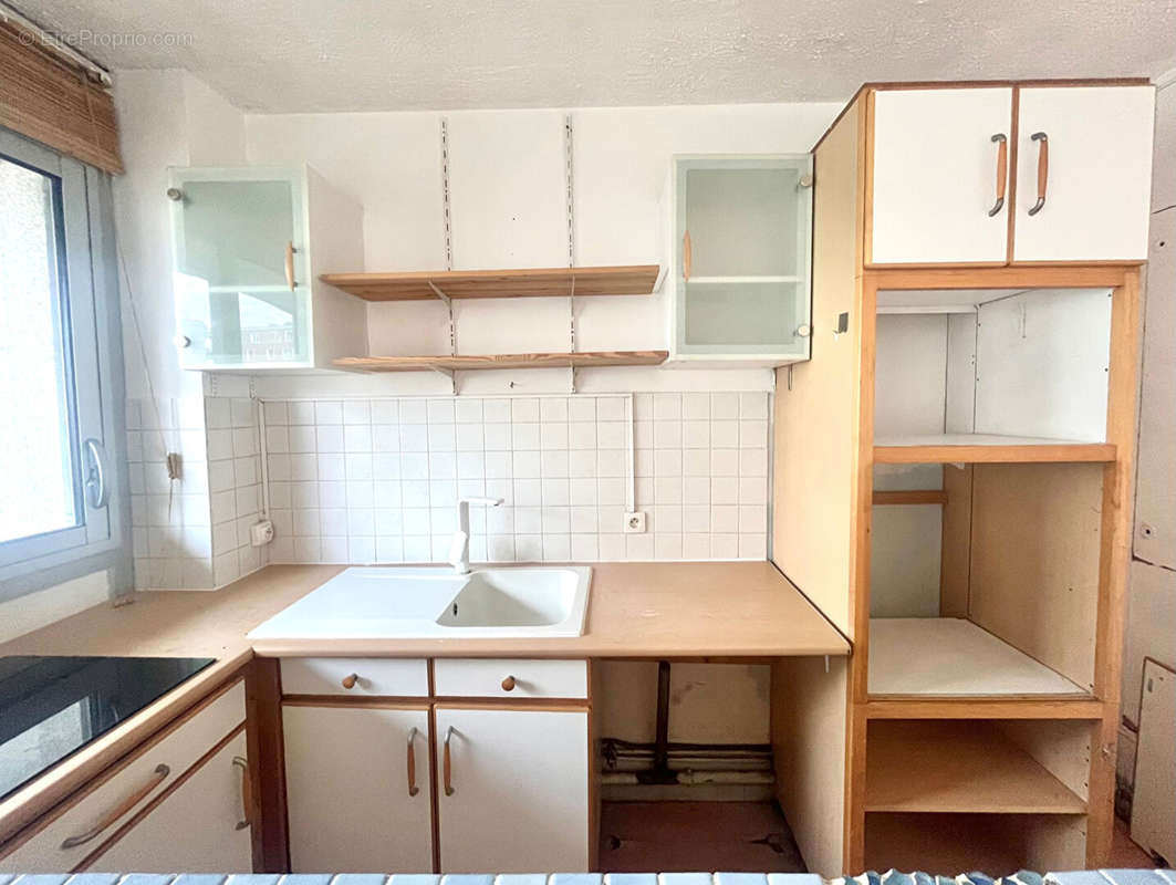 Appartement à COURBEVOIE