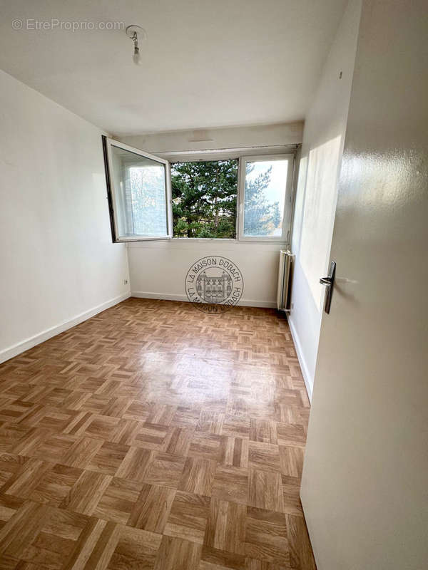 Appartement à ROSNY-SOUS-BOIS