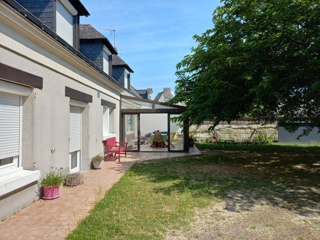 Maison à VARENNES-SUR-LOIRE