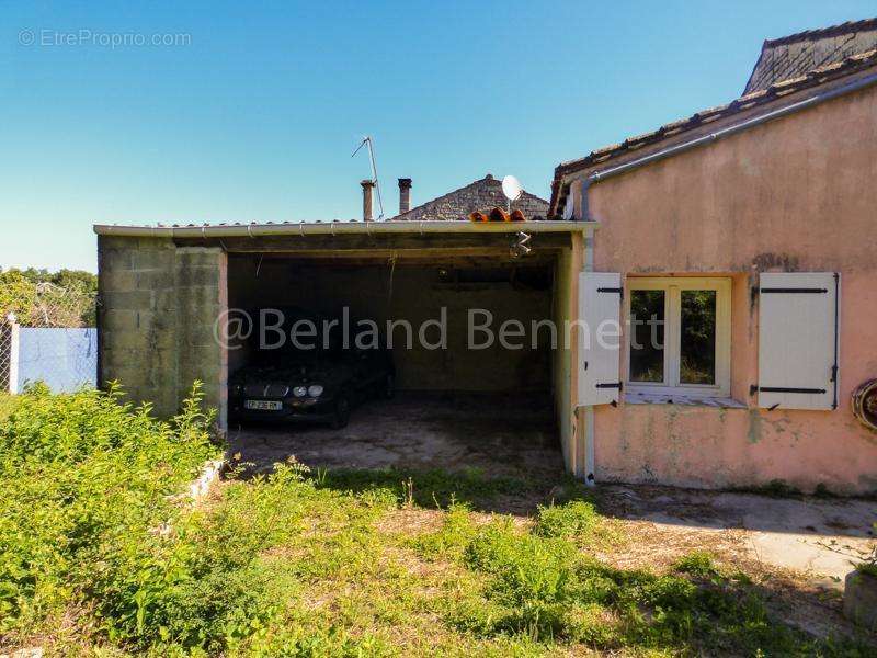 Maison à CHEF-BOUTONNE