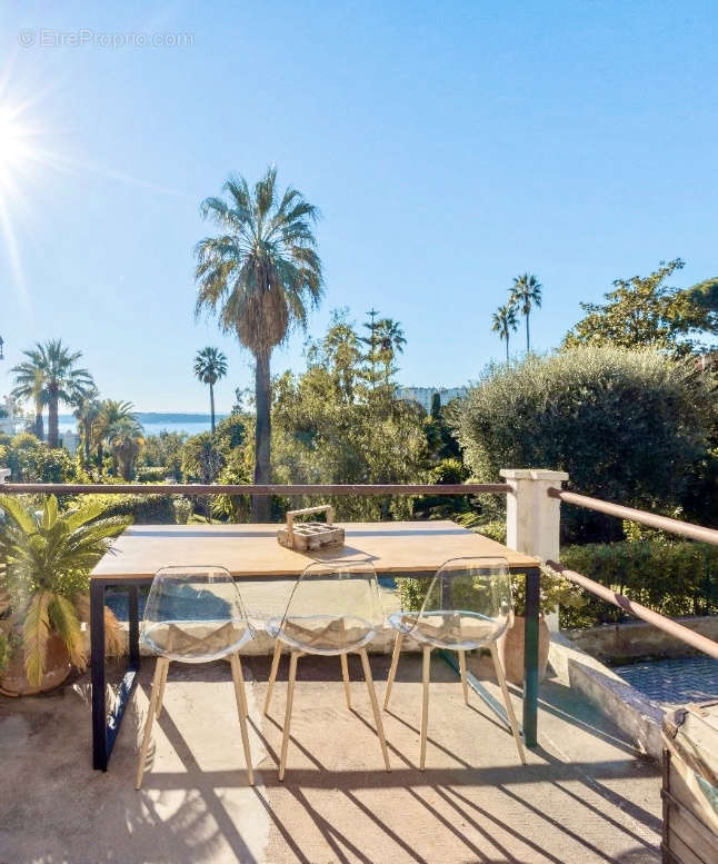 Appartement à CANNES