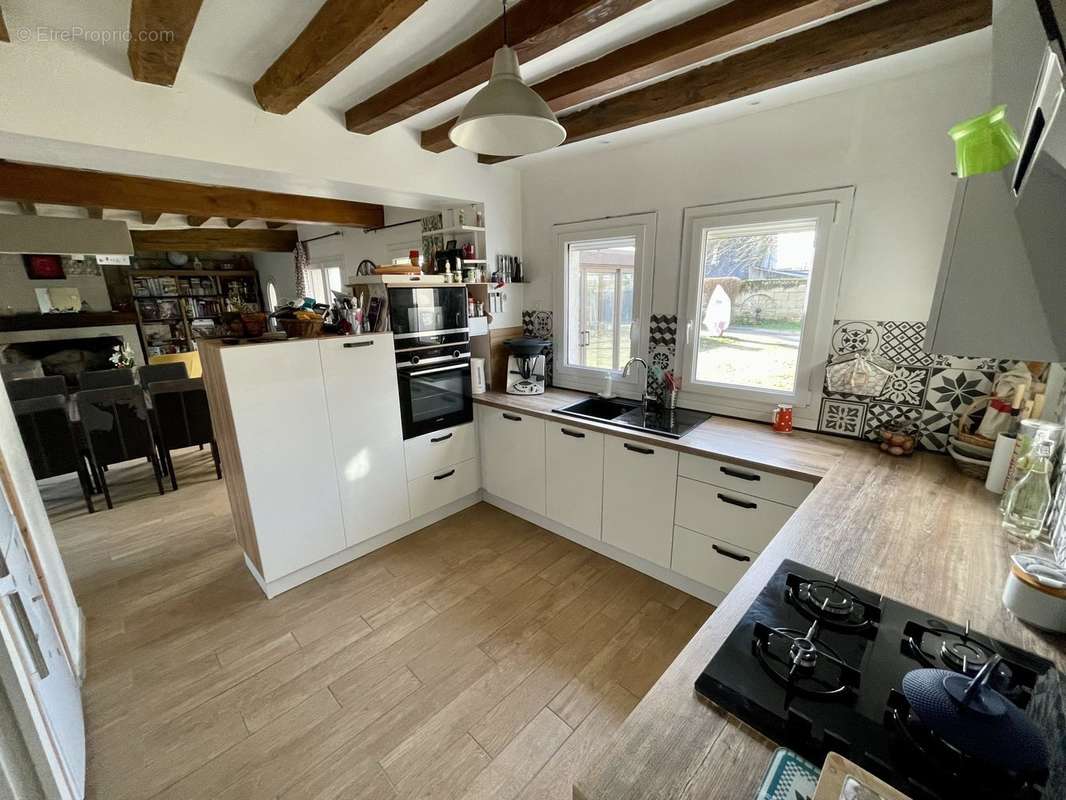 cuisine résidence principale - Appartement à SAUMUR