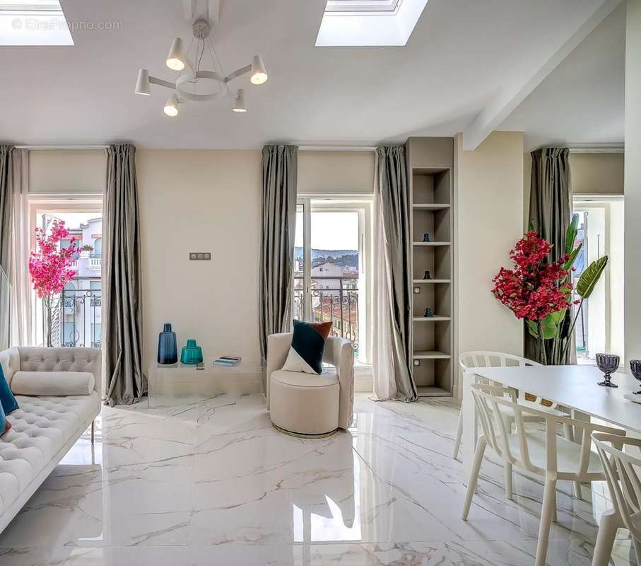 Appartement à NICE