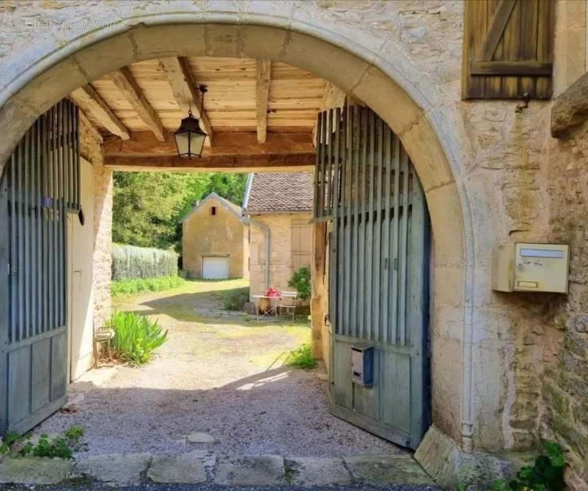 Maison à ROUGEMONT