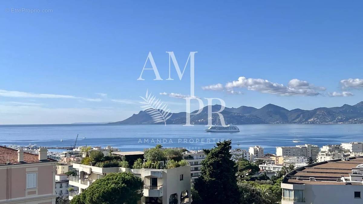 Appartement à CANNES