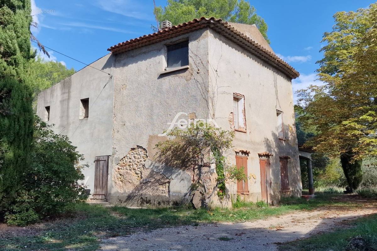 Maison à SALERNES