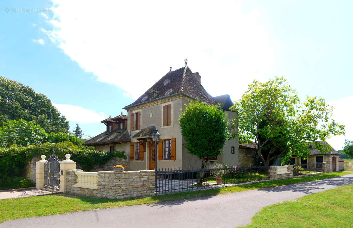 Maison à SAINT-LOUP-GEANGES