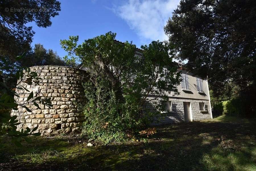 Maison à VAUX-SUR-MER