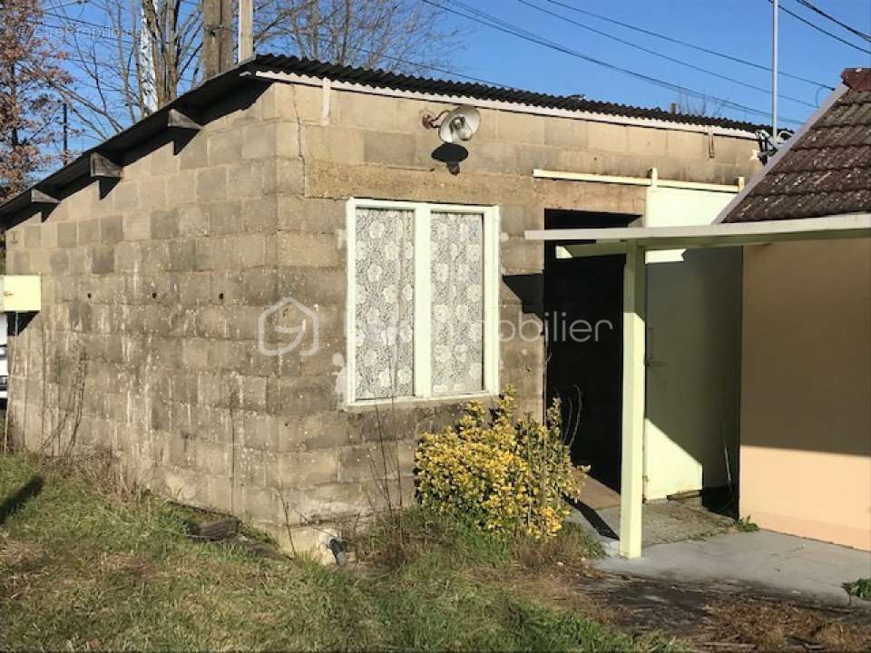 Maison à MONTFORT-LE-GESNOIS