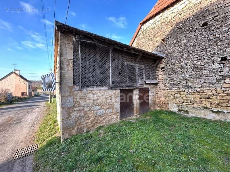 Maison à CHERVEIX-CUBAS