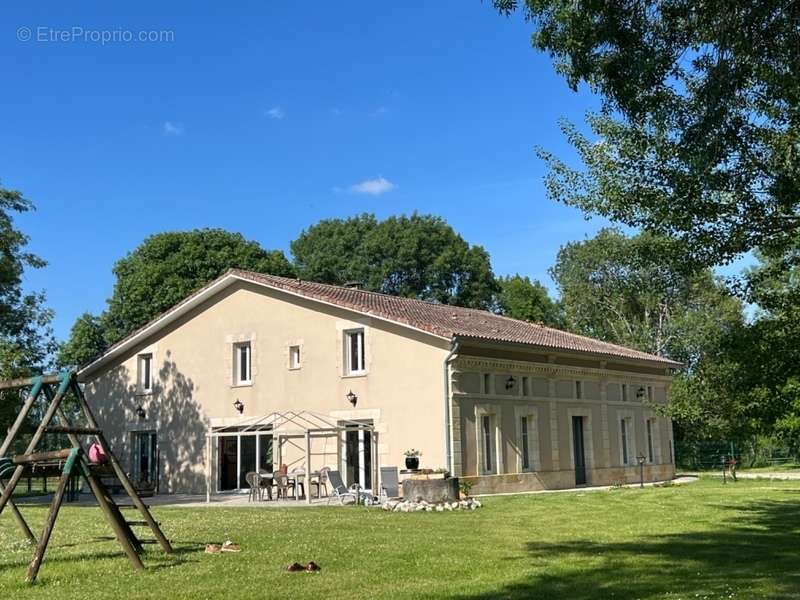 Maison à SAINT-ANDRE-DE-CUBZAC