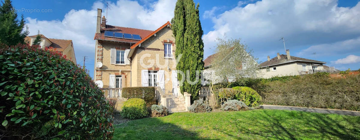 Maison à BEAUMONT-SUR-OISE