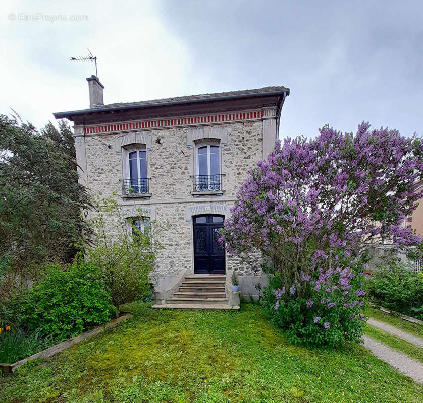 Maison à CHATEAU-THIERRY