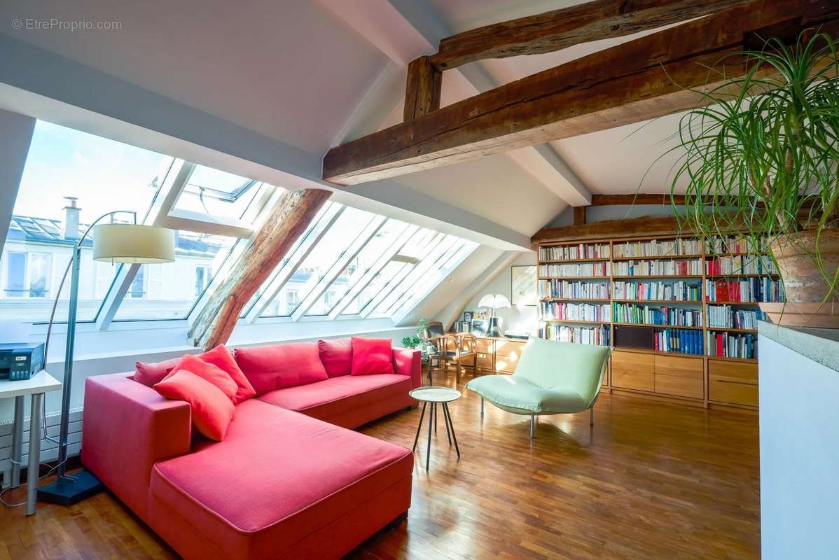 Appartement à PARIS-10E