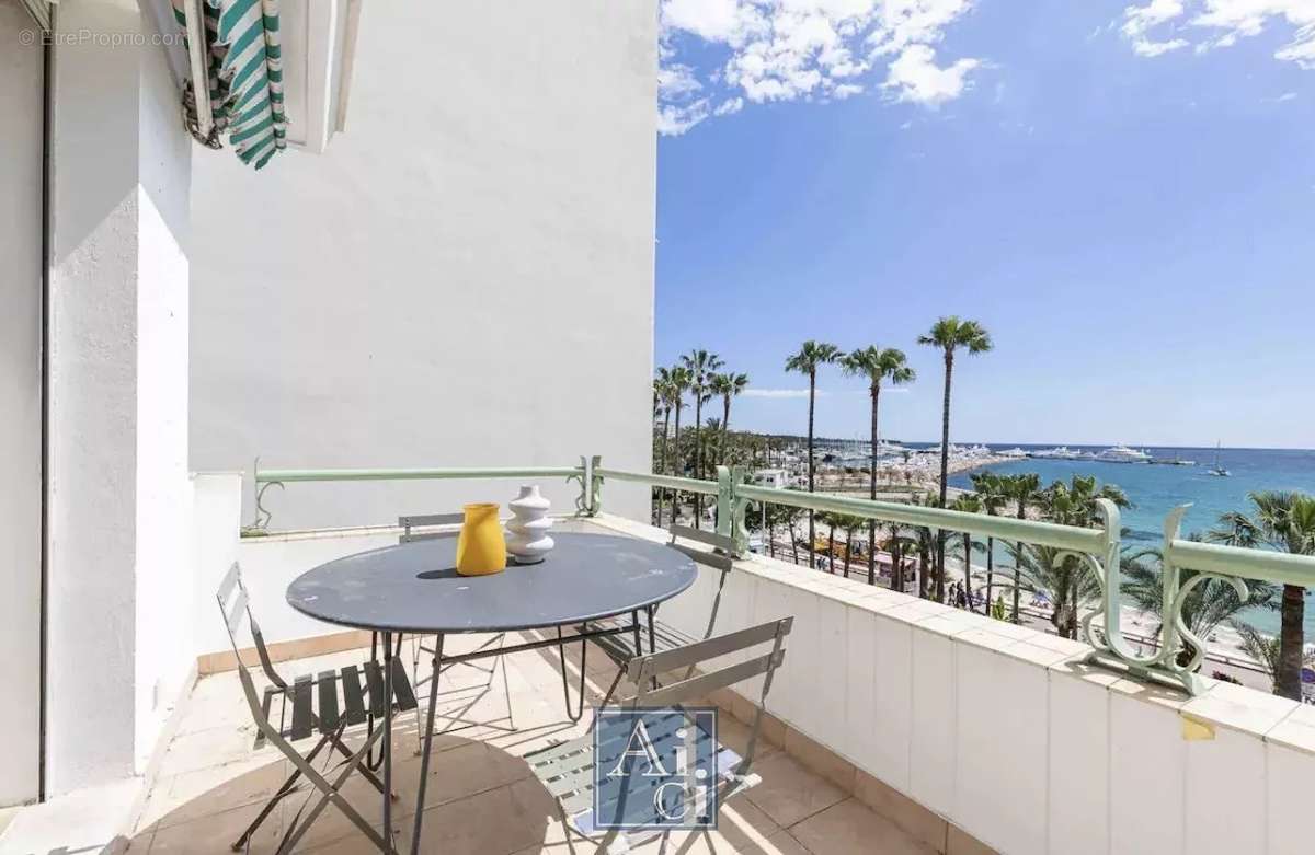 Appartement à CANNES