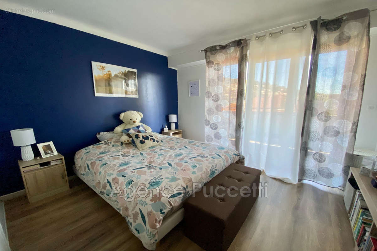 Appartement à VENCE