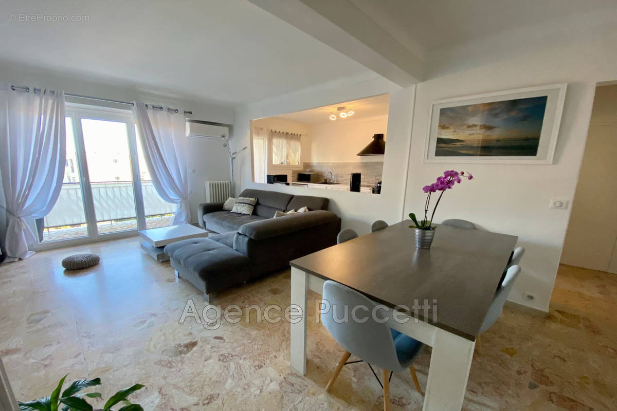 Appartement à VENCE