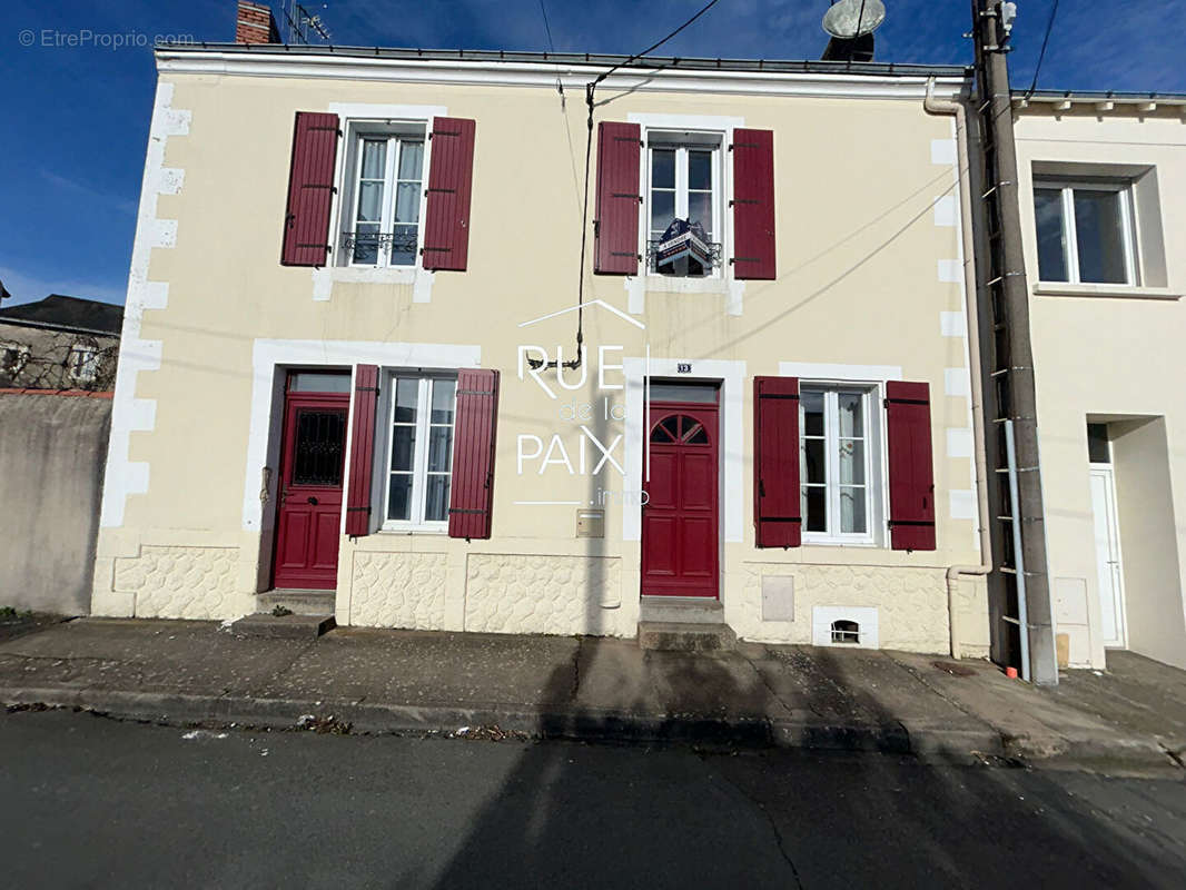 Maison à PARTHENAY