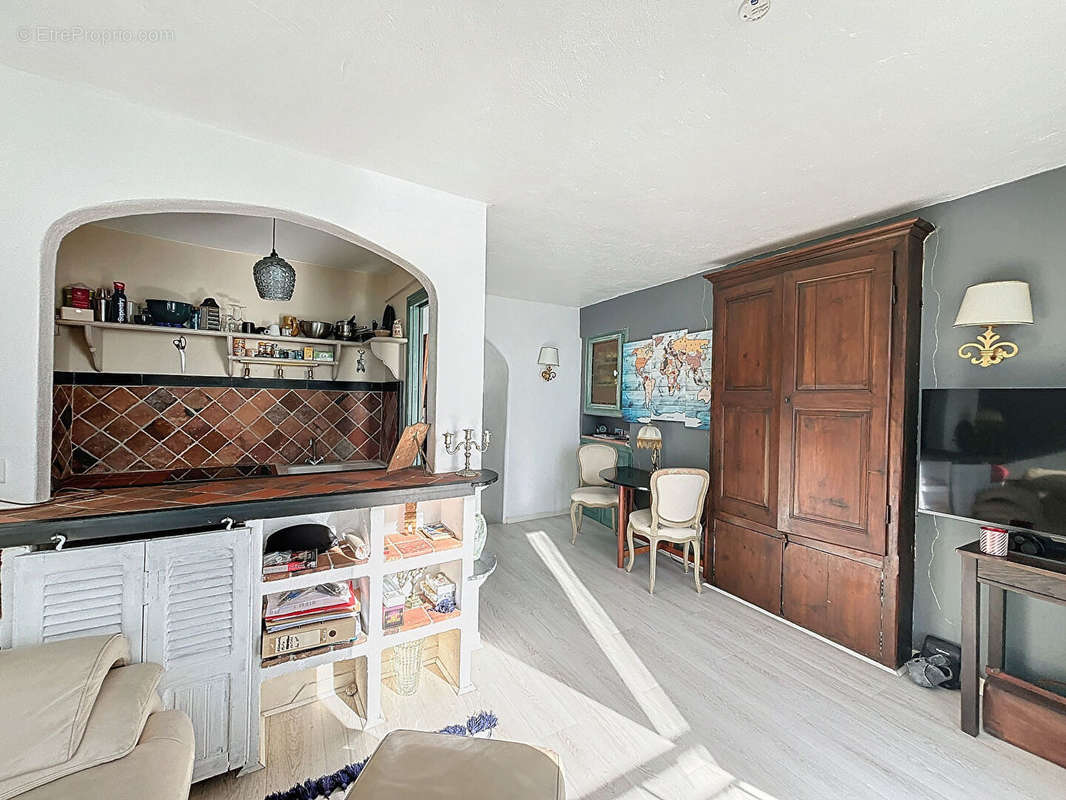 Appartement à ROQUEBRUNE-CAP-MARTIN