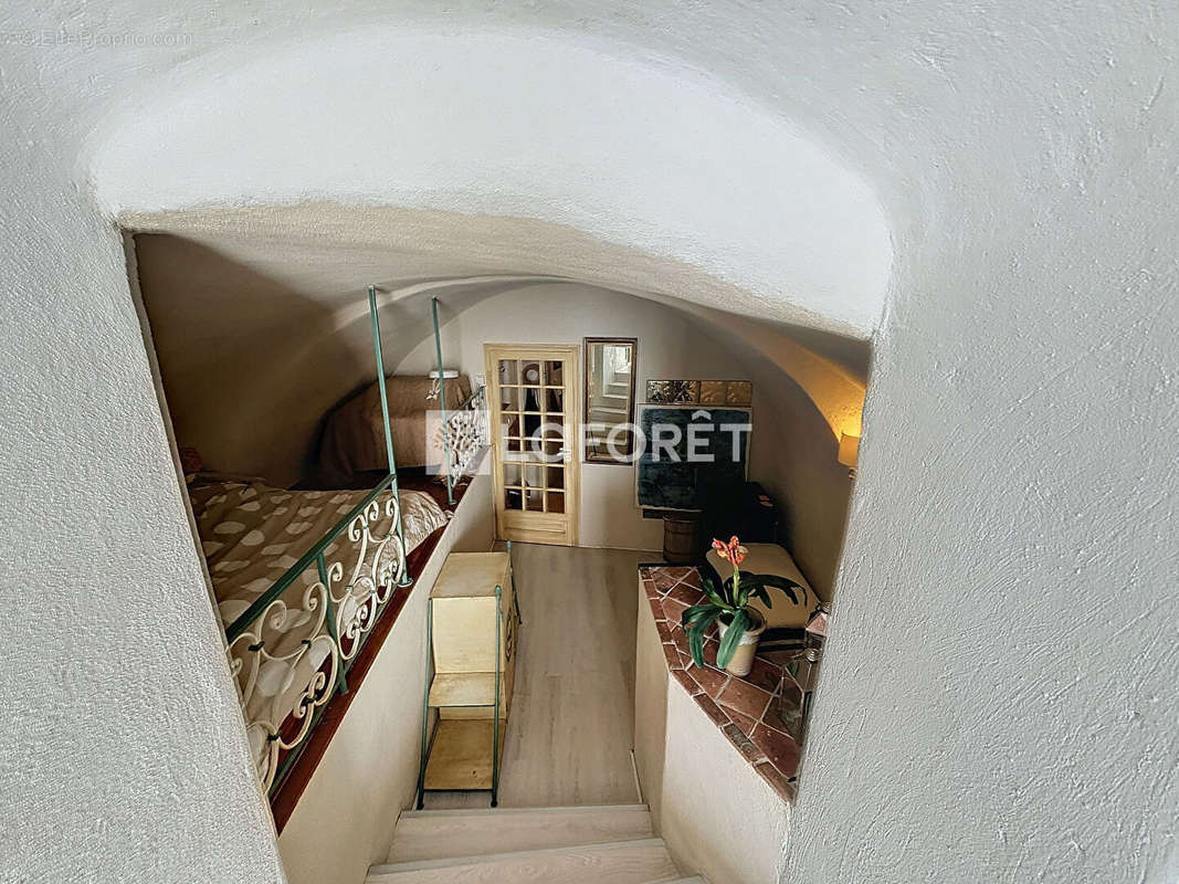 Appartement à ROQUEBRUNE-CAP-MARTIN