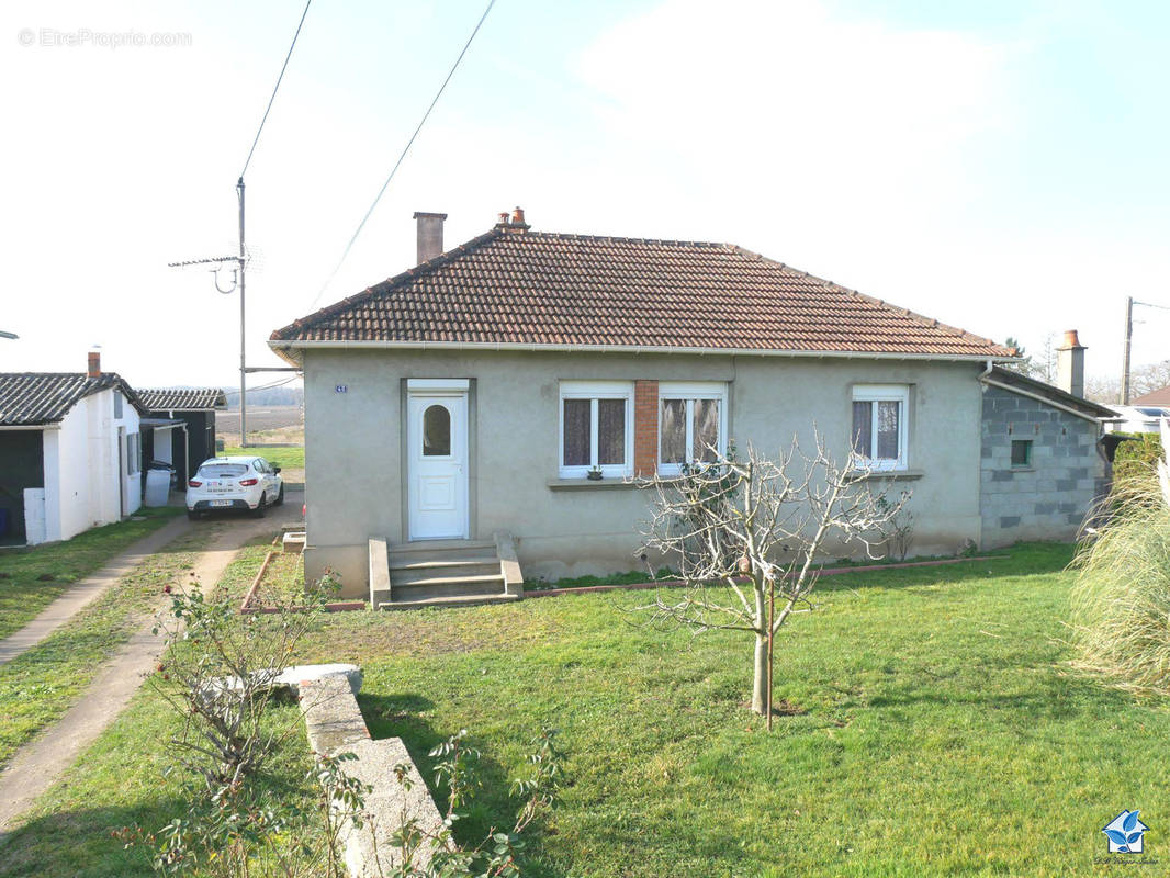 Maison à VARENNES-SUR-ALLIER