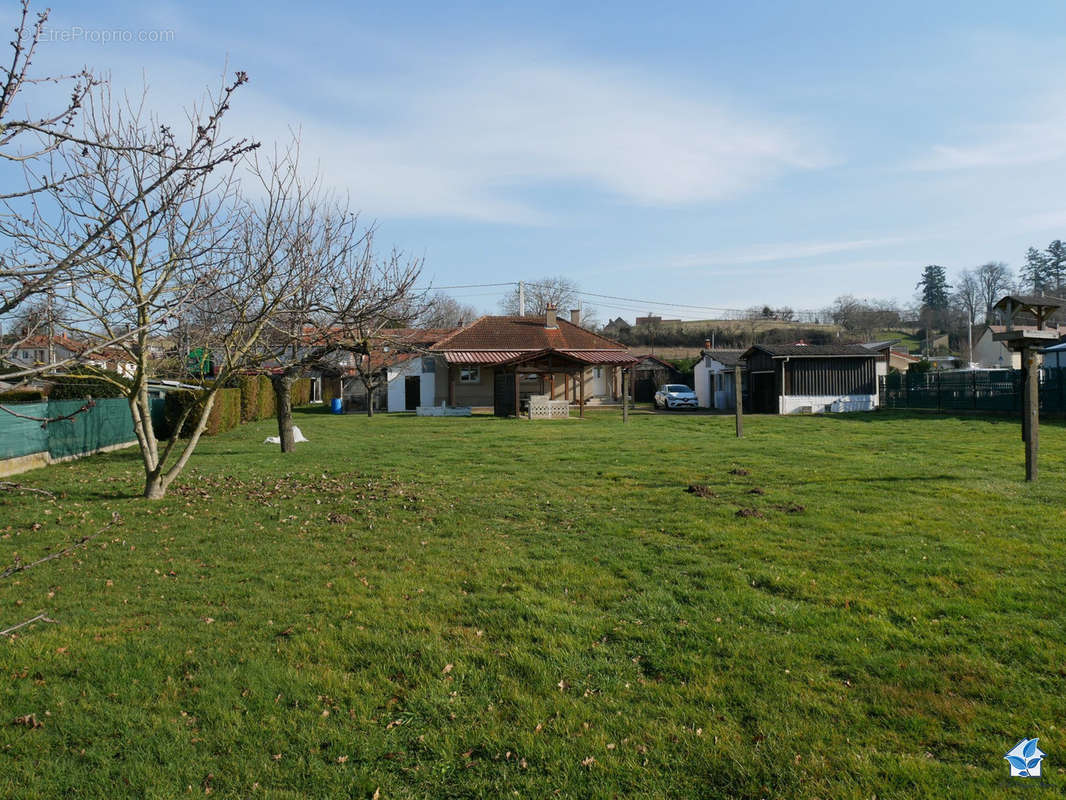 Maison à VARENNES-SUR-ALLIER