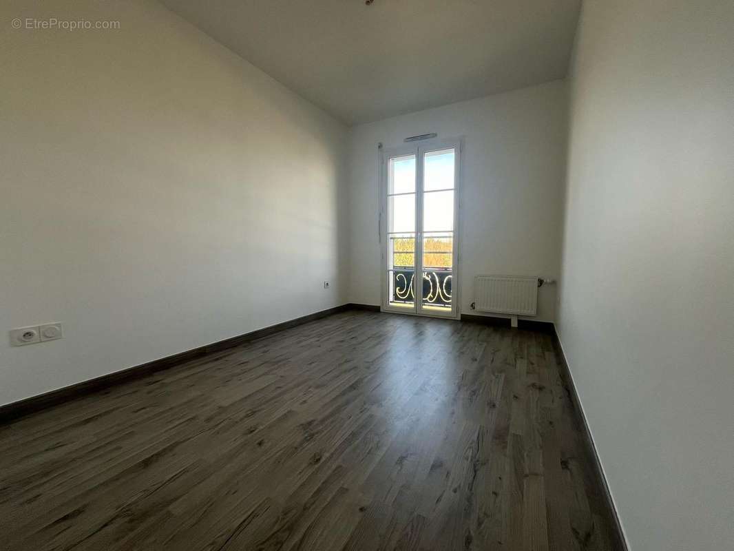 Appartement à SAINT-PIERRE-DU-PERRAY