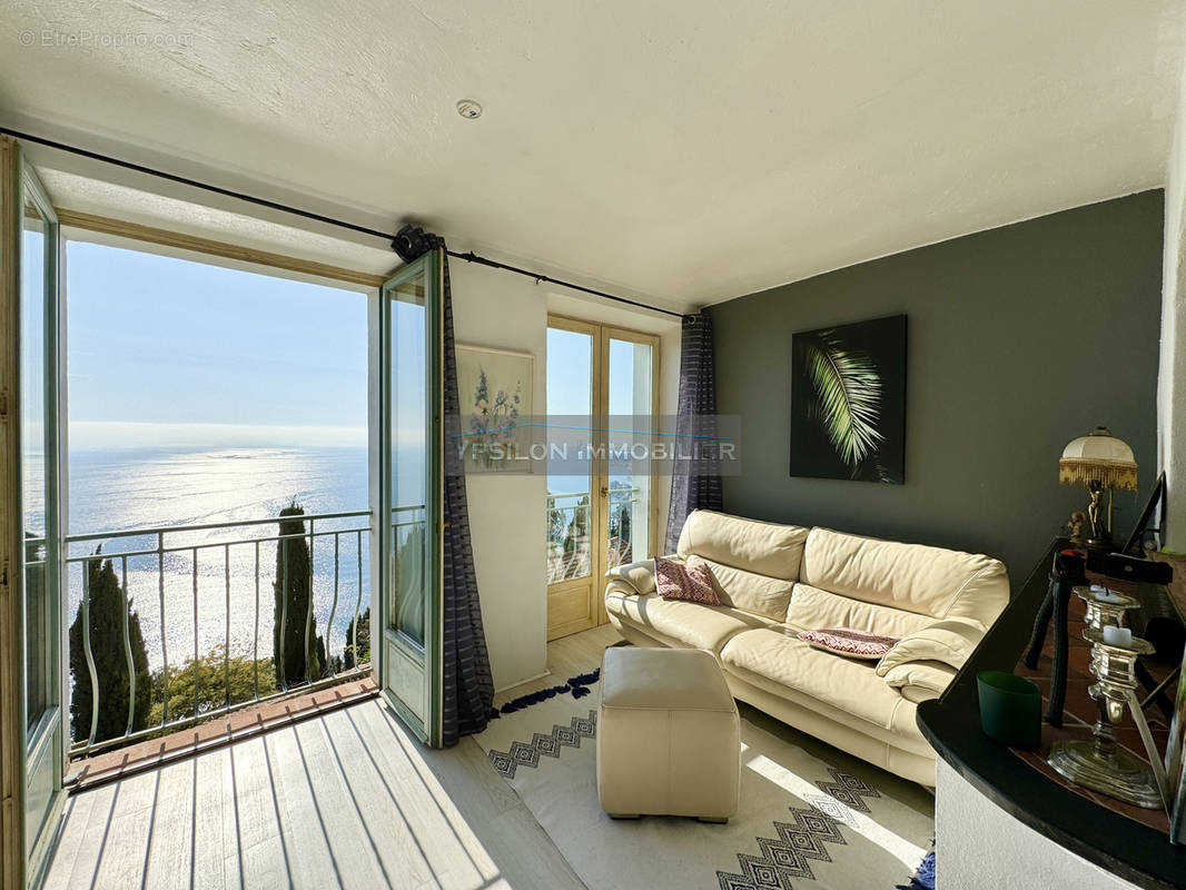 Appartement à ROQUEBRUNE-CAP-MARTIN