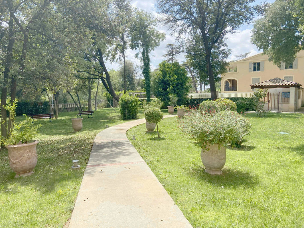 Appartement à UZES