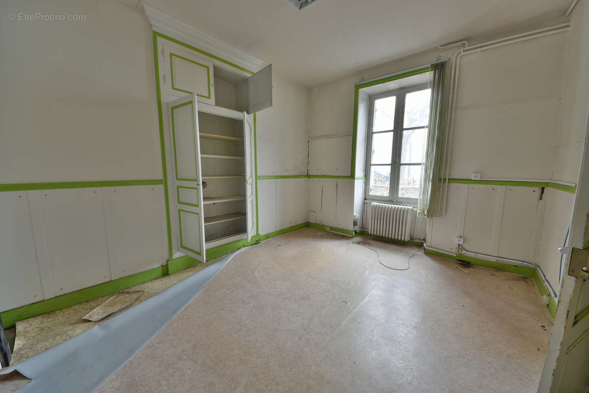 Appartement à JUILLAC